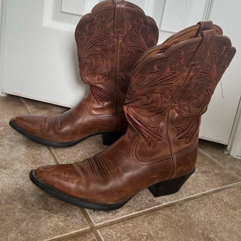 Ariat Retro Cowgirl Boots Size 8B